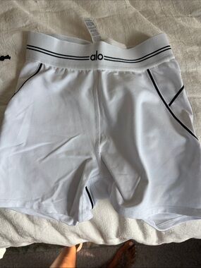 ALO Yoga White Athletic Shorts with Black Piping